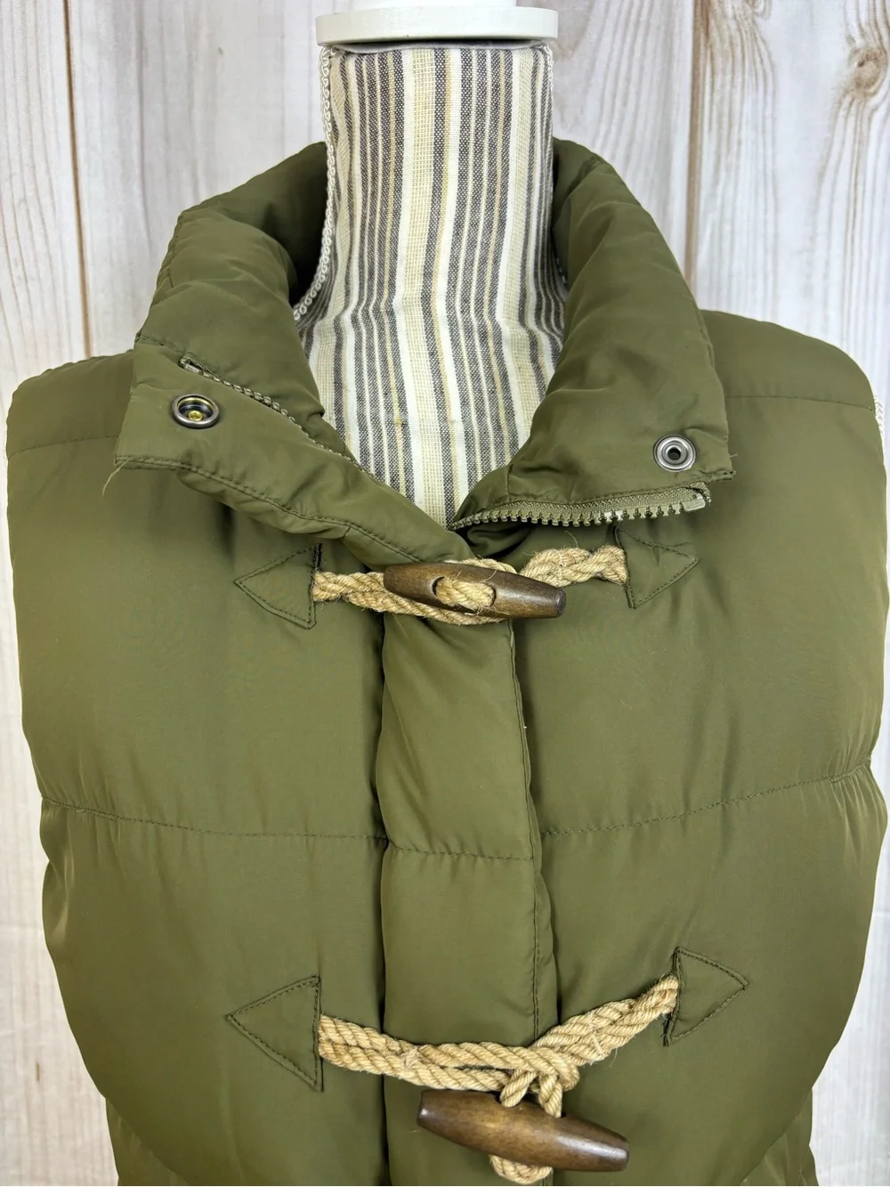 J. Crew Vintage Down Puffer Vest Toggle Rope Closures Preppy Cozy Green Sz Small